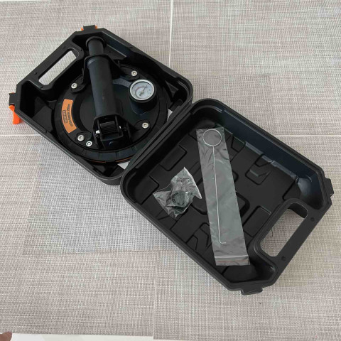 Присоска для плитки с вакуумным насосом Bigstreen