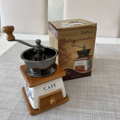 Кавомолка для кавових зерен ручна Cer