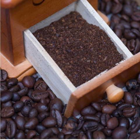 Кавомолка для кавових зерен ручна Cer