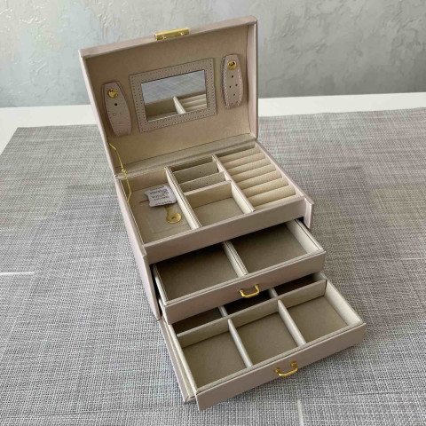 Скринька-футляр для коштовностей Belutyluhh рожевий