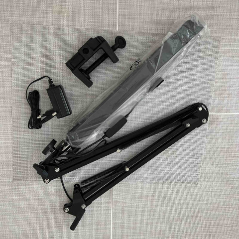 Настольная лампа 20 Вт с интенсивным освещением