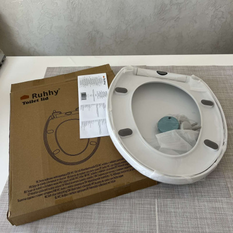 Кришка-сидіння для унітазу з доводчиком Ruhhy 24547